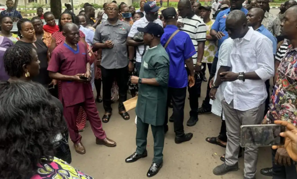 Nigerian Civil Servants Begin 3-Day Warning Strike