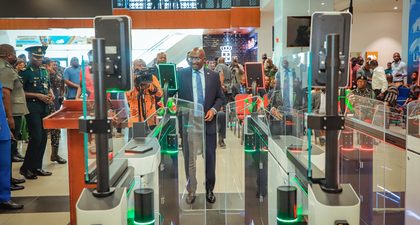 Ghanaian Vice President Mahamudu Bawumia testing the e-gates at Kotoka International Airport in Accra.