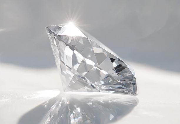 Scientists Solve 20-Year Mystery by Crushing Diamond Beyond Neptune Pressures