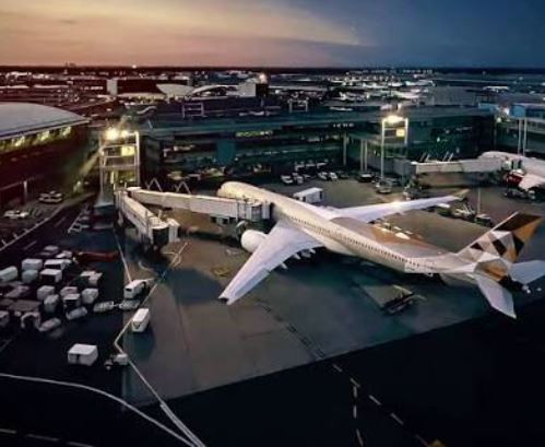 Hong Kong Air Cargo Initiates Historic First International Freighter Operations at Navi Mumbai Airport