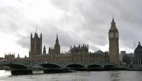 UK Government Borrowing Rises to £1.8 Billion in July Despite Record Tax Income